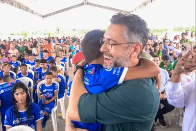 notícia: Em Pedra Branca do Amapari, governador Clécio Luís celebra entrega de Complexo Esportivo e anuncia Plano de Parcerias