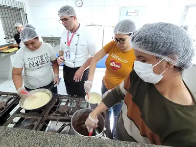 notícia: Governo do Amapá capacita moradores do Residencial Miracema em curso gratuito de gastronomia
