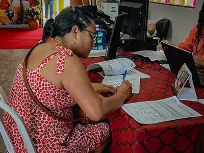 notícia: Governo do Estado garante crédito a empreendedores durante Festa de São Tiago, em Mazagão Velho
