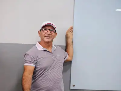 notícia:  'É um marco na vida de cada servidor', diz professor sobre reinauguração da Escola Ruth Bezerra pelo Governo do Amapá