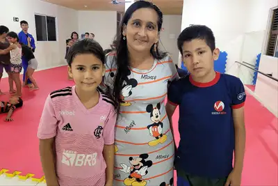 notícia: ‘Meus filhos têm a oportunidade que não tive’, diz mãe sobre aula de judô promovida pelo Governo do Amapá no Residencial Miracema