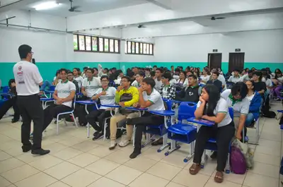 notícia: Programa ‘Amapá por Todas Elas’ segue nas escolas e fortalece conscientização dos jovens sobre violência de gênero