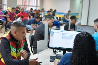 notícia: Espaço dedicado e atendimento ágil: Detran Amapá leva serviços de habilitação, veículos e orientações do leilão para a 54ª Expofeira