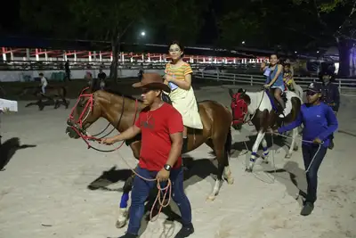 notícia: 54ª Expofeira do Amapá: Governo do Estado cria espaço seguro para passeio a cavalo no Parque de Exposições da Fazendinha