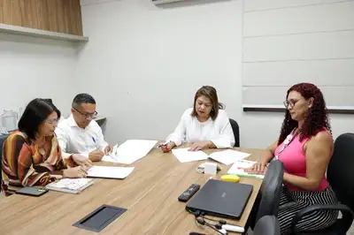 notícia: Governo do Amapá assina Acordo de Cooperação com a Prefeitura de Porto Grande para atender alunos do município na Escola Estadual KM 132