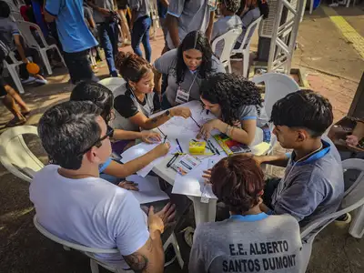 notícia: Governo do Amapá realiza gincana escolar no Festival da Juventude em Santana