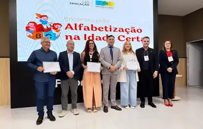 notícia: Governo do Amapá integra Encontro pela Alfabetização na Idade Certa para fortalecer educação no estado