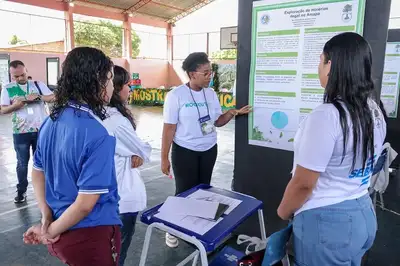 notícia: Governo do Amapá incentiva ciência nas escolas estaduais e garante presença de estudantes em feiras nacionais e internacionais