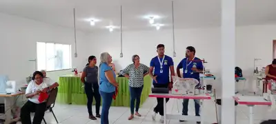 notícia: Caravana itinerante do Selo Amapá e do Minha Primeira Empresa chega aos municípios de Pedra Branca e Serra do Navio