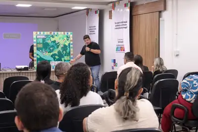 notícia: Projeto que representará o Amapá na Olimpíada Nacional de Cartografia é apresentado à Secretaria de Educação