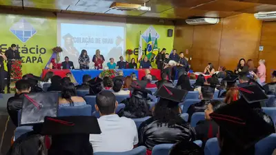 notícia: Governo do Amapá celebra formatura das turmas técnicas do Centro de Educação Profissional do Amapá Prof.ª Josinete de Oliveira Barros