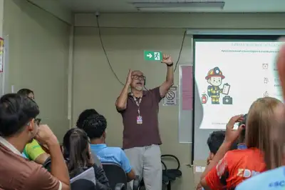 notícia: Governo do Amapá realiza treinamento para plano de evacuação emergencial em escola estadual
