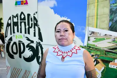 notícia: 'Participar é uma forma de fortalecer nossa cultura e economia’, diz indígena do Oiapoque que veio de ferry boat com delegação do Amapá à COP30