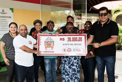 galeria:  Doação de Cheque para a UNA