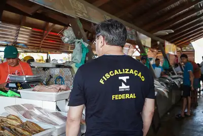 galeria:  IPEM-AP realiza Blitz Educativa na Feira do Pescado em Parceria com o Batalhão Ambiental e a SEMA