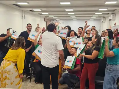notícia: Governo do Amapá realiza encontro pré-embarque com professores selecionados para o Estágio Amazônico de Francês na Guiana Francesa