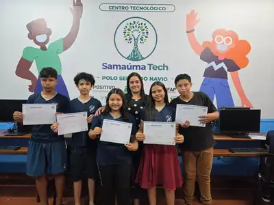 notícia: Governo do Amapá celebra conquista de 18 medalhas pela Escola Hermelino Gusmão na Olimpíada do Tesouro Direto de Educação Financeira