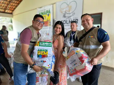 notícia: Governo do Amapá entrega 300 kits de assistência a famílias do distrito de Lourenço durante o 8º TCE na Comunidade