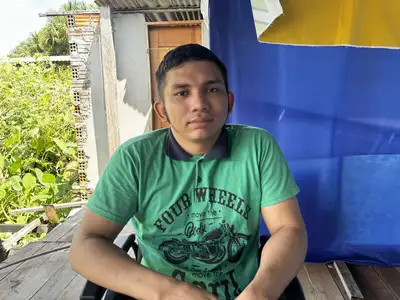 notícia: 'Agora eu saio de casa sozinho, empurro minha cadeira de rodas, é uma liberdade', diz morador da ponte da 24° Avenida do Congós, em Macapá