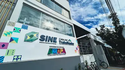 notícia: Com apoio do Governo do Estado, mutirão do Sine oferece 94 vagas de empregos para Macapá e Santana