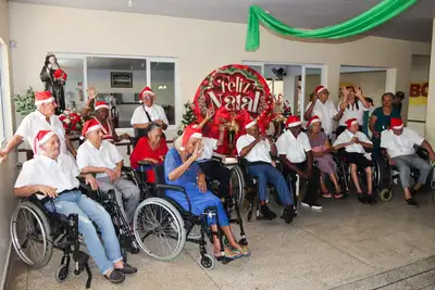 notícia: Governo do Amapá promove campanha para arrecadar presentes de Natal aos idosos do Abrigo São José