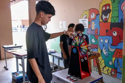 notícia: Escola de tempo integral do Amapá apresenta à população projetos desenvolvidos em disciplinas eletivas, em Porto Grande