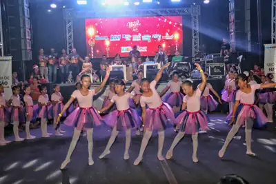 notícia: Natal Luz organizado pelo Governo do Amapá promove empreendedorismo e ação social no Residencial Miracema