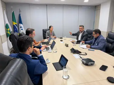 notícia: Governador Clécio Luís, em Brasília, questiona reajuste de 24% na conta de energia dos amapaenses