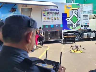 galeria:  Entrega da Carreta de Monitoramento e Equipamentos para Segurança Pública