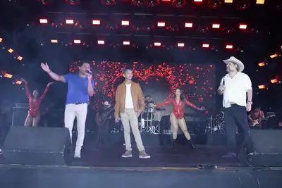 galeria: Réveillon 2026 - Show Adenor Monteiro e Rambolde Campos E Ramon Frazeli