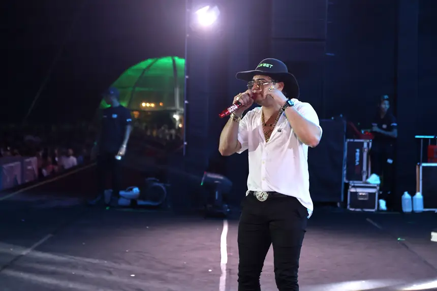  <div class='credito_fotos'>Foto: Jorge Júnior/GEA &nbsp;&nbsp;|&nbsp;&nbsp; <a href='/midias/2026/originais/20260101061453-GF00016848-F00214558.webp' download><i class='fa-solid fa-download'></i> Download</a></div>