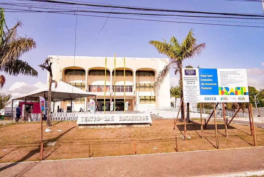 Reconstrução do Teatro das Bacabeiras