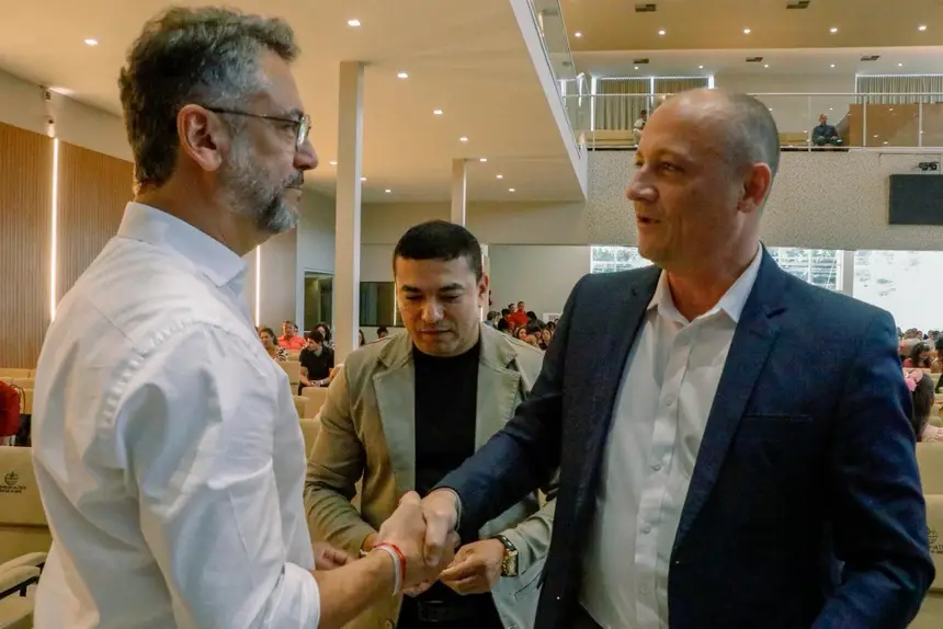  <div class='credito_fotos'>Foto: Ruan Alves / GEA &nbsp;&nbsp;|&nbsp;&nbsp; <a href='/midias/2026/originais/20260113135634-GF00016872-F00215248.webp' download><i class='fa-solid fa-download'></i> Download</a></div>