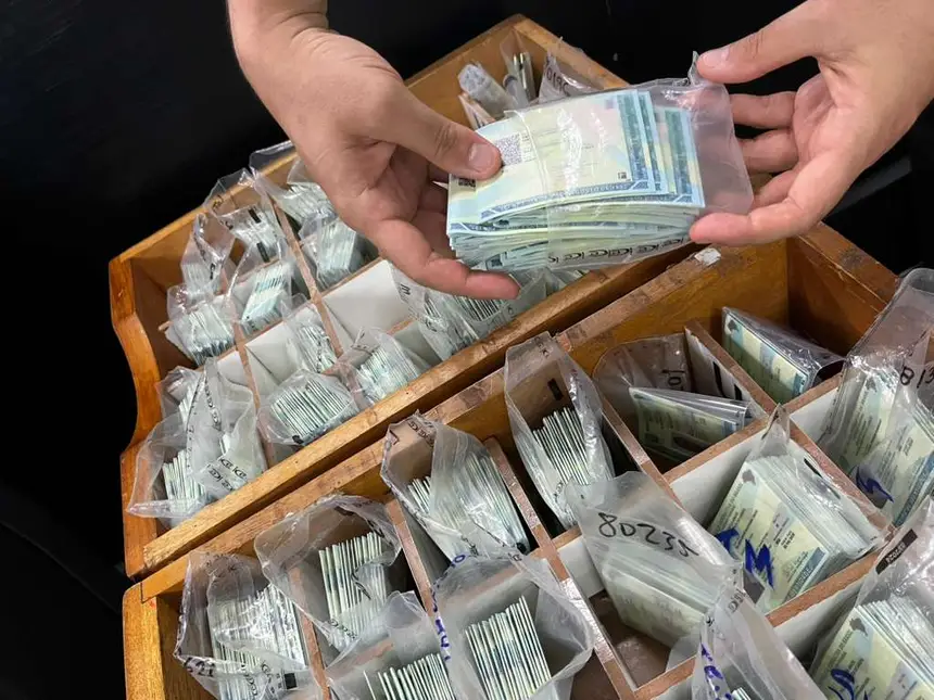 Centenas de Carteiras de Identidade Nacional são entregues diariamente, em todas as unidades.