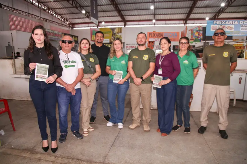 Equipe da Sema em ação na Feira Maluca de Macapá