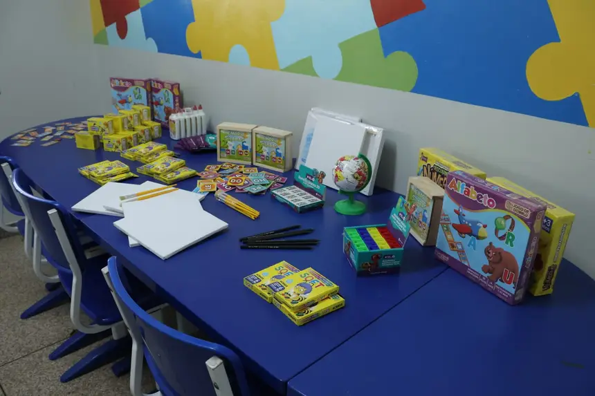 Também conta com sala do Atendimento Educacional Especializado (AEE)