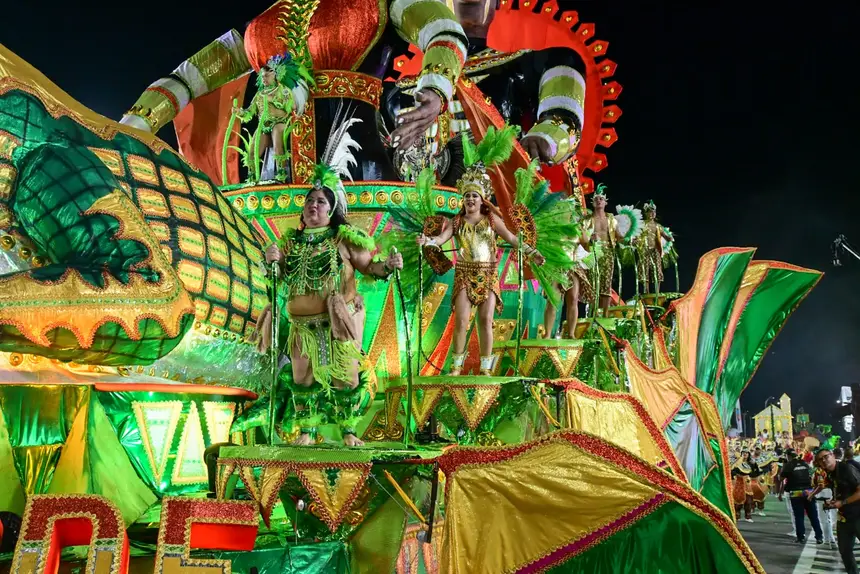  <div class='credito_fotos'>Foto: Sal Lima/GEA &nbsp;&nbsp;|&nbsp;&nbsp; <a href='/midias/2026/originais/20260214223034-GF00016945-F00217719.webp' download><i class='fa-solid fa-download'></i> Download</a></div>