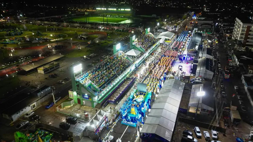  <div class='credito_fotos'>Foto:  &nbsp;&nbsp;|&nbsp;&nbsp; <a href='/midias/2026/originais/20260215042527-GF00016959-F00217973.webp' download><i class='fa-solid fa-download'></i> Download</a></div>