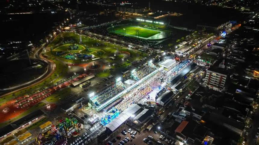  <div class='credito_fotos'>Foto:  &nbsp;&nbsp;|&nbsp;&nbsp; <a href='/midias/2026/originais/20260215042532-GF00016959-F00217979.webp' download><i class='fa-solid fa-download'></i> Download</a></div>