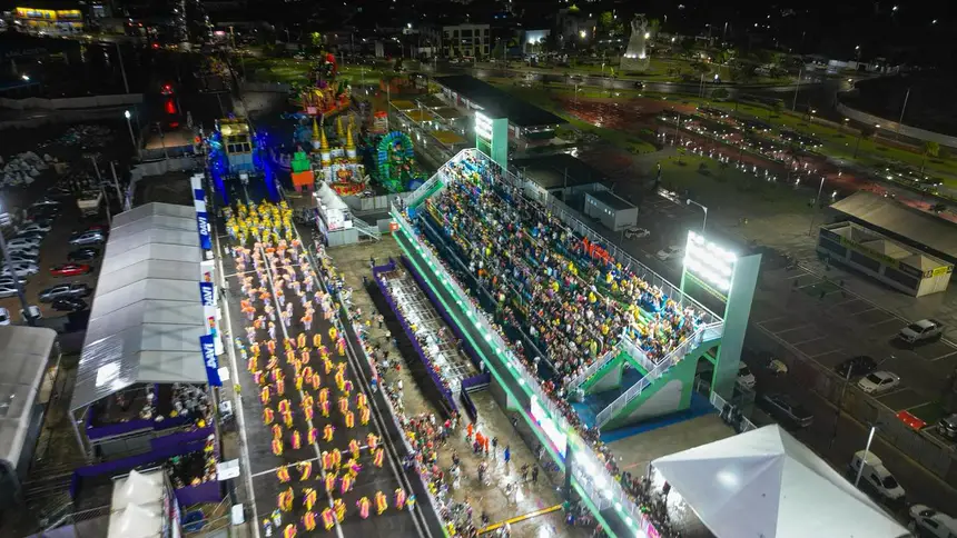  <div class='credito_fotos'>Foto:  &nbsp;&nbsp;|&nbsp;&nbsp; <a href='/midias/2026/originais/20260215042534-GF00016959-F00217982.webp' download><i class='fa-solid fa-download'></i> Download</a></div>