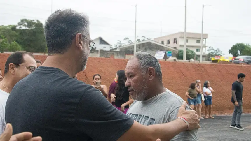 Reginaldo Gomes mora há 30 anos na região e agradeceu investimento