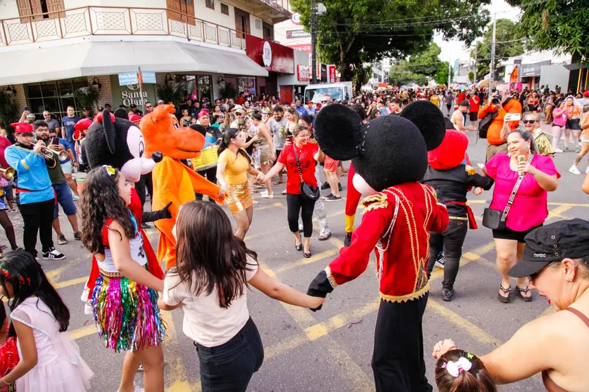  <div class='credito_fotos'>Foto: Gabriel Penha/Secom Gea &nbsp;&nbsp;|&nbsp;&nbsp; <a href='/midias/2026/originais/20260219095923-GF00016961-F00218224.webp' download><i class='fa-solid fa-download'></i> Download</a></div>