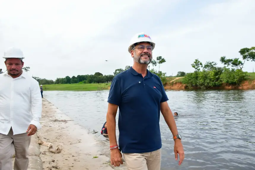  <div class='credito_fotos'>Foto: Max Renê/GEA &nbsp;&nbsp;|&nbsp;&nbsp; <a href='/midias/2026/originais/20260302092841-GF00016987-F00218989.webp' download><i class='fa-solid fa-download'></i> Download</a></div>