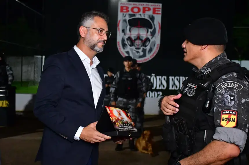  <div class='credito_fotos'>Foto: Max Renê/GEA &nbsp;&nbsp;|&nbsp;&nbsp; <a href='/midias/2026/originais/20260320091737-GF00017021-F00219781.webp' download><i class='fa-solid fa-download'></i> Download</a></div>