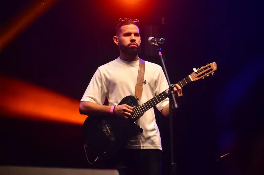  <div class='credito_fotos'>Foto: Maksuel Martins/GEA &nbsp;&nbsp;|&nbsp;&nbsp; <a href='/midias/2026/originais/20260323120938-GF00017036-F00220191.webp' download><i class='fa-solid fa-download'></i> Download</a></div>