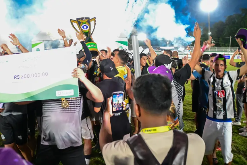  <div class='credito_fotos'>Foto: Sal Lima/GEA &nbsp;&nbsp;|&nbsp;&nbsp; <a href='/midias/2026/originais/20260330135545-GF00017053-F00220622.webp' download><i class='fa-solid fa-download'></i> Download</a></div>