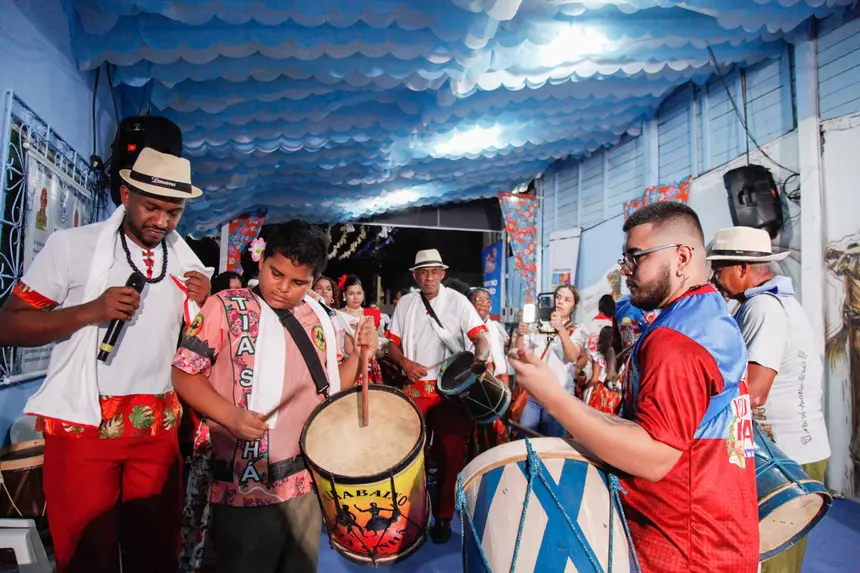Ciclo do Marabaixo é o período que movimenta os sete grupos culturais participantes
