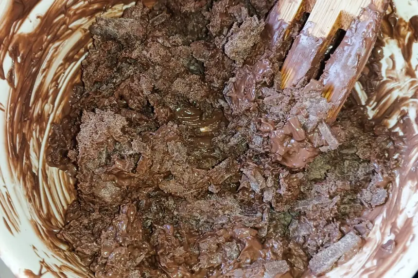 Preparo do chocolate para fabricação de vários produtos 