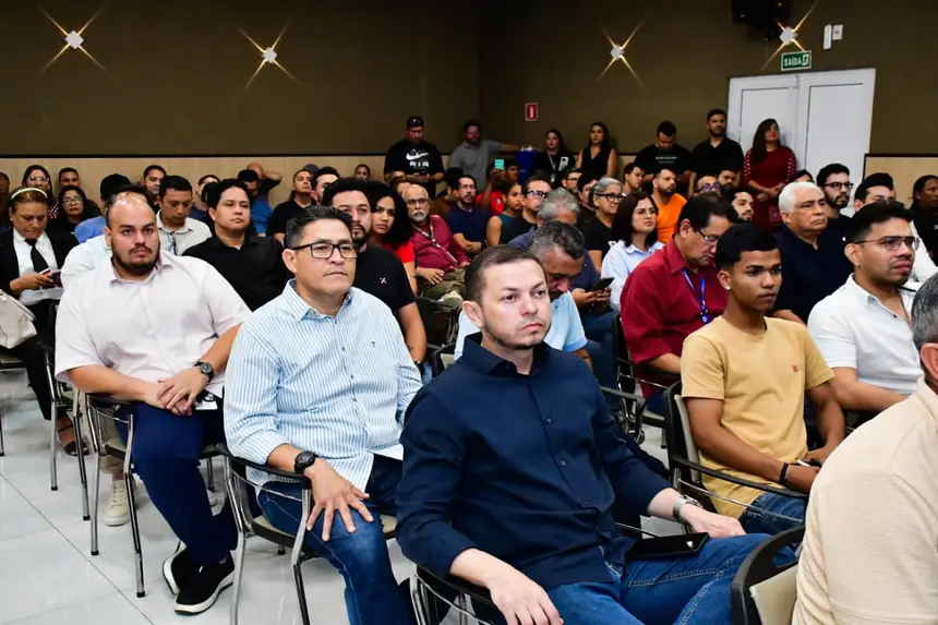  <div class='credito_fotos'>Foto: Max Renê/GEA &nbsp;&nbsp;|&nbsp;&nbsp; <a href='/midias/2026/originais/20260407084552-GF00017062-F00220916.webp' download><i class='fa-solid fa-download'></i> Download</a></div>