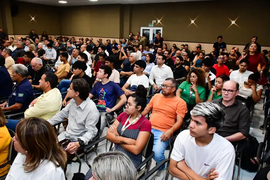  <div class='credito_fotos'>Foto: Max Renê/GEA &nbsp;&nbsp;|&nbsp;&nbsp; <a href='/midias/2026/originais/20260407084553-GF00017062-F00220917.webp' download><i class='fa-solid fa-download'></i> Download</a></div>